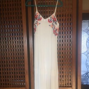 Old Navy white maxi dress, size medium